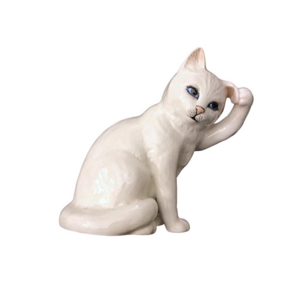 Beswick Porcelain Feline Model #1877 Made in England